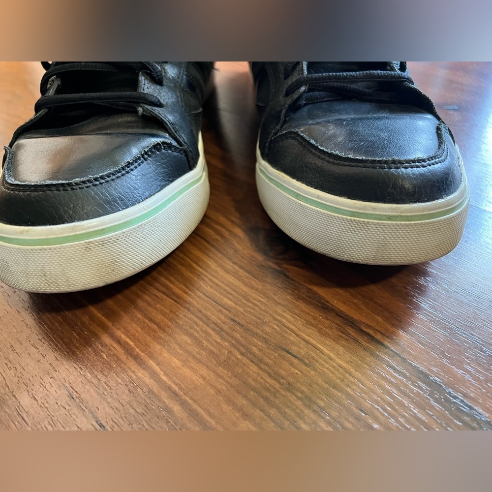 Adidas Hightop with Lace with Velcro Close - Picture 5 of 11